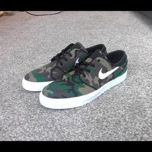 Nike SB Camo Janoski low
